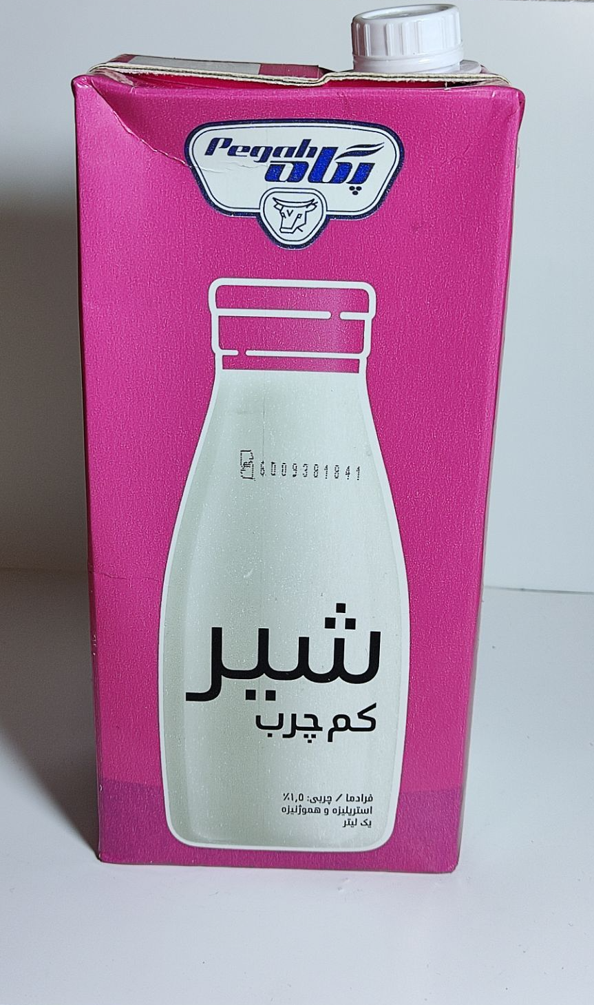 پگاه شير1/5% 1ليتري