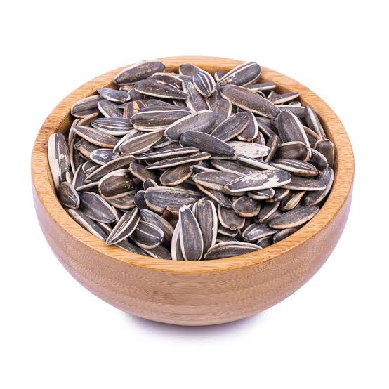 تخمه گل آفتاب خام